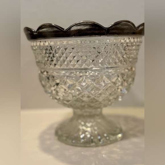 Vintage Anchor Hocking Wexford Pedestal Cut Crystal Bowl w/ Sterling Silver Rim - Picture 8 of 13